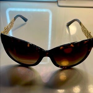 NWOT 100% Authentic Dolce and Gabbana sunglasses